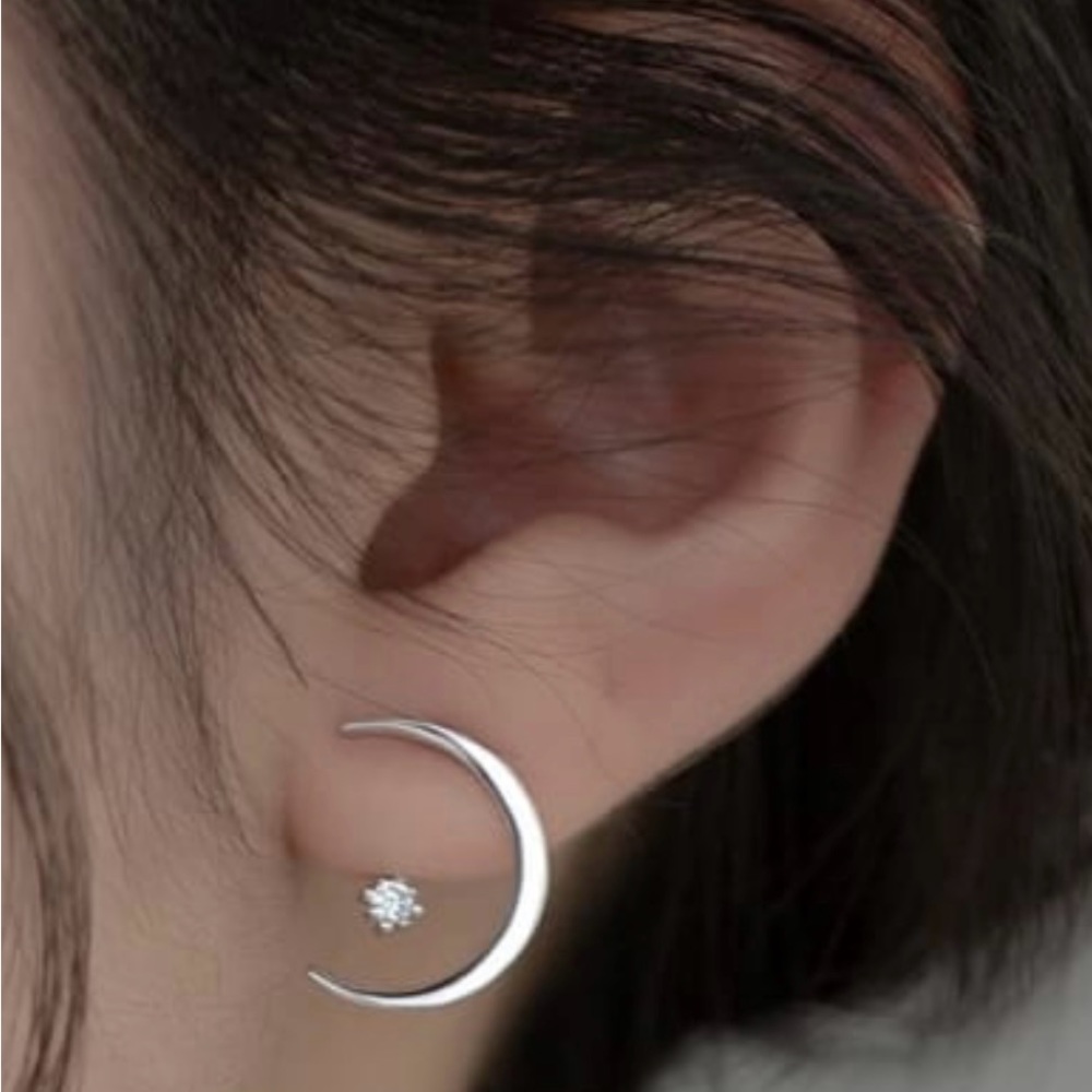 925 Sterling Silver Moon Minimalist Stud Earring
